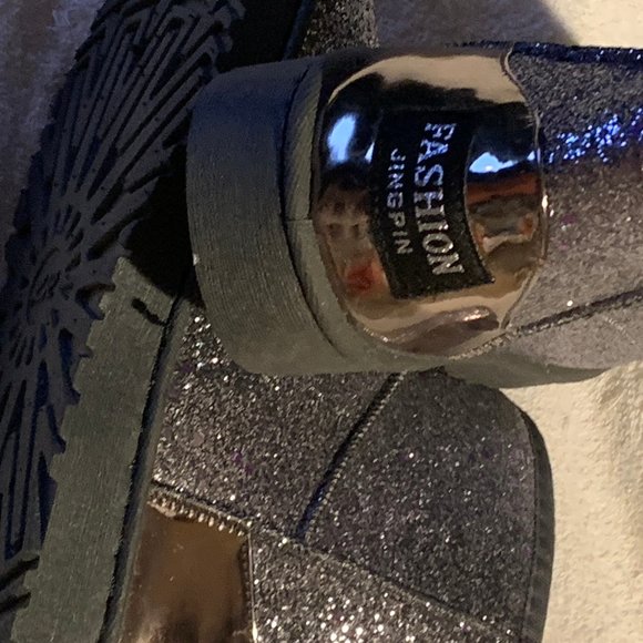 Silver glitter boots - Picture 2 of 2